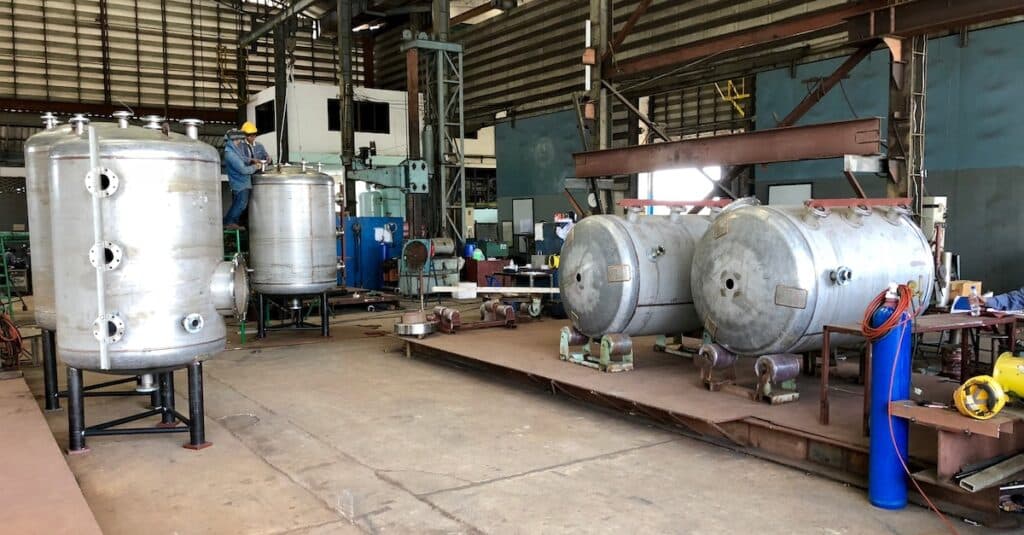 MS and SS fabricated pressure vessels